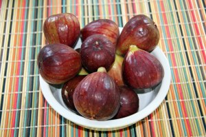 Figs go well with sharp cheese, nuts, bread, in cereals and salads, and on the grill wrapped in bacon. There are so many things you can do with figs!